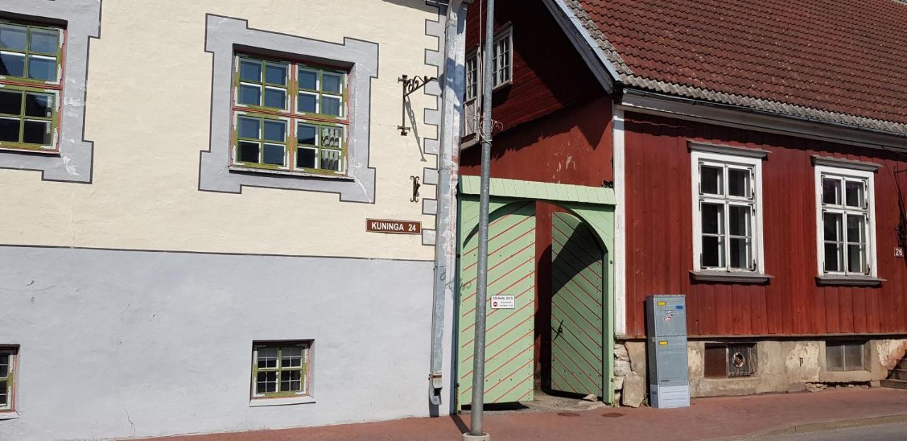 Kuninga 24/2 Old Town Apartments Pärnu Exterior foto